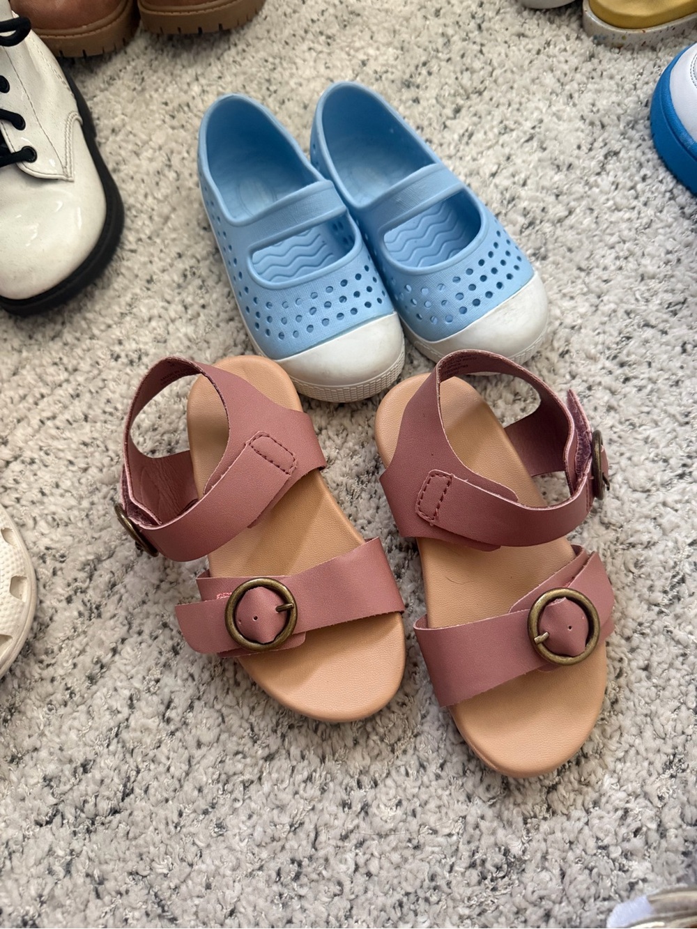 Old Navy Mauve Buckle Strap Kids Sandals and blue water shoes size 9 BUNDLE LOT